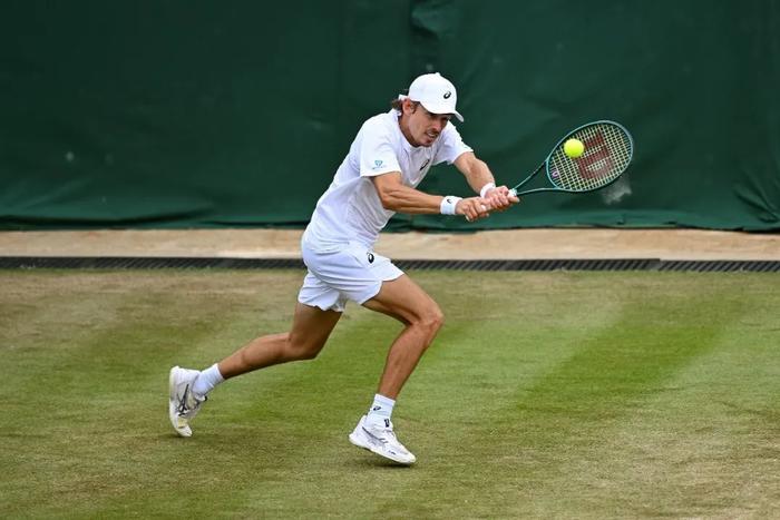 历史在草尖起舞，2025温网步入第二周