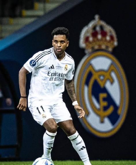 标价1亿欧元！皇马官宣！不愿辅佐姆巴佩，远赴英超，冲击金球奖