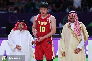 开云平台-体坛周报：男篮05后青春风暴！王俊杰杨瀚森赵维伦未来联手？