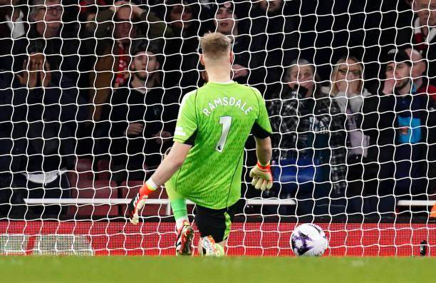 开云官方-“四带二”将功补过，哈弗茨绝杀！阿森纳重回榜首