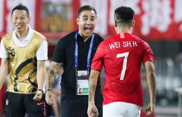 恭喜国足！51岁欧洲名帅盼重返执教，年薪最高1000万，曾夺金球奖