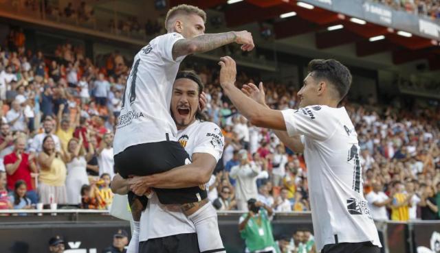 开云App-将近4个月后再上阵 卡瓦尼完成个人西甲首秀！